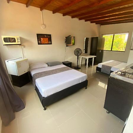 33 Hotel Bulerias ميديلين المظهر الخارجي الصورة