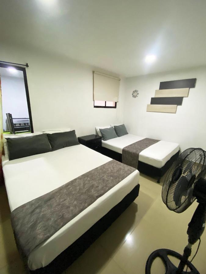 33 Hotel Bulerias ميديلين المظهر الخارجي الصورة