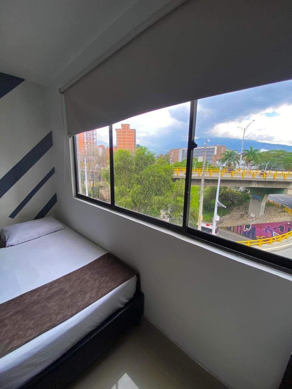 33 Hotel Bulerias ميديلين المظهر الخارجي الصورة