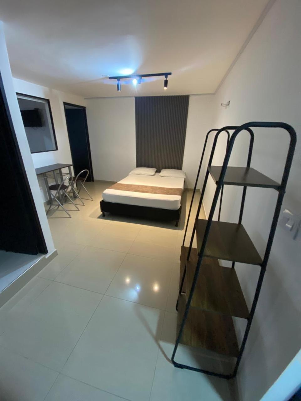 33 Hotel Bulerias ميديلين المظهر الخارجي الصورة